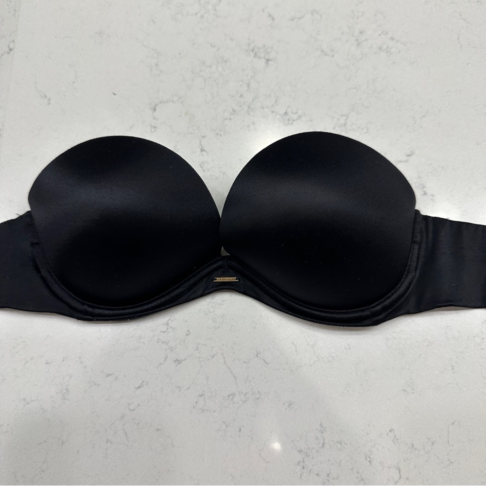 Victoria’s Secret very sexy collection black sateen convertible bra size 32B